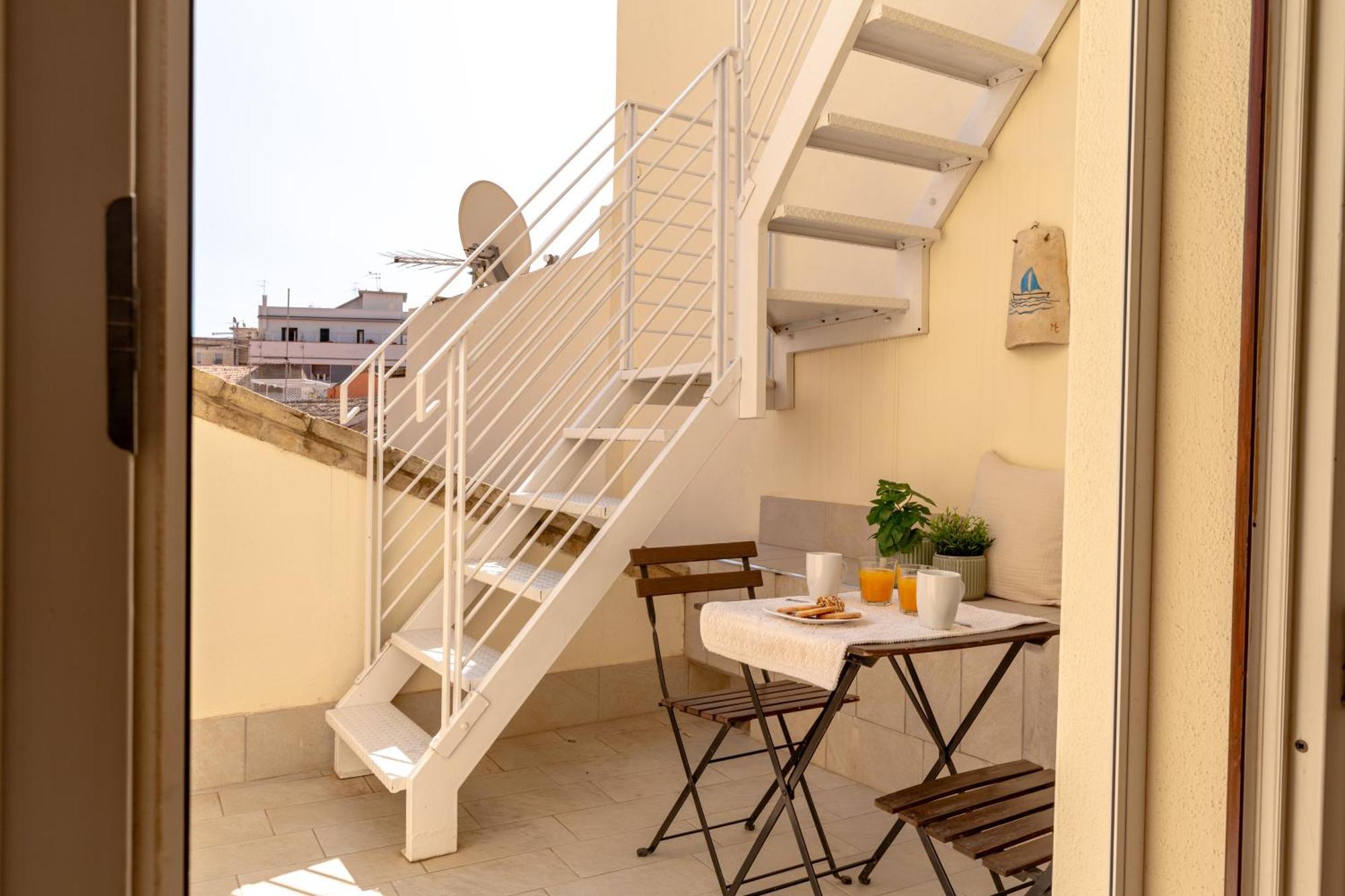 Domus De Silva - Appartamento In Centro Storico A Cagliari Ngoại thất bức ảnh